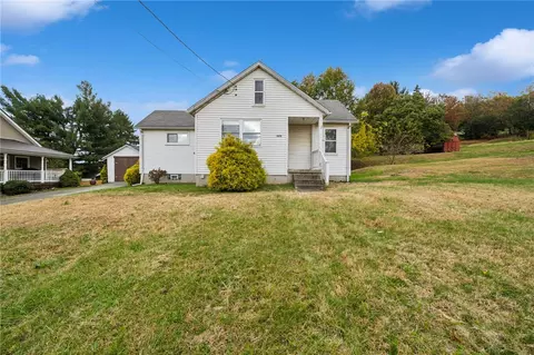 3425 Garvers Ferry Rd, New Kensington, PA 15068