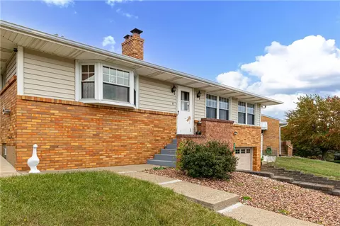 263 Robinhood Rd, Pittsburgh, PA 15220