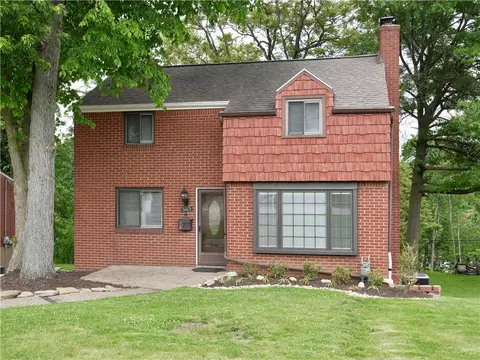 5113 Azalea Dr, Pittsburgh, PA 15236