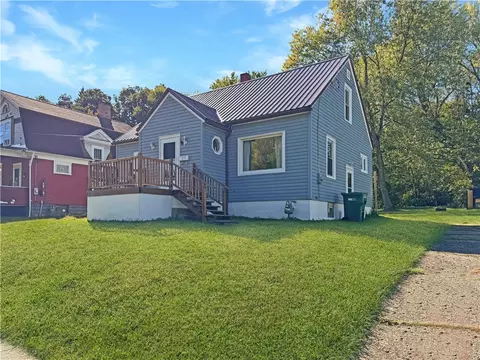 3039 Mcclelland Ave, New Castle, PA 16101