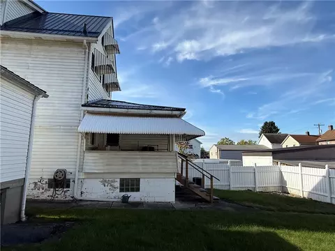 Exterior - 512 Watson St, Vandergrift, PA 15690 photo 3 of 5