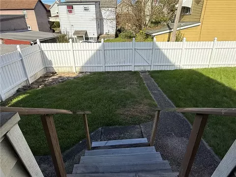 Exterior - 512 Watson St, Vandergrift, PA 15690 photo 4 of 5