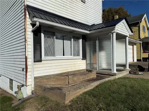 Exterior - 512 Watson St, Vandergrift, PA 15690 photo 1 of 5