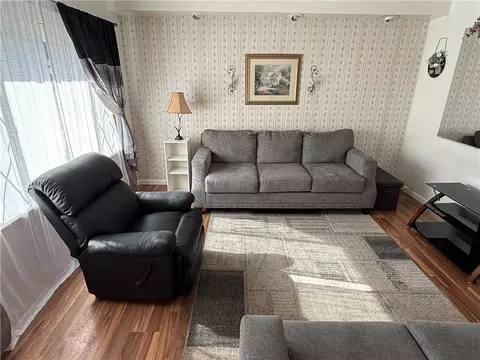Living - 512 Watson St, Vandergrift, PA 15690 photo 2 of 3