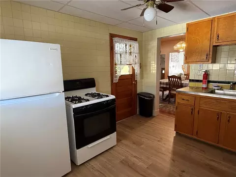 Kitchen - 512 Watson St, Vandergrift, PA 15690 photo 4 of 5