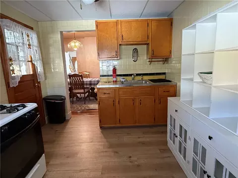 Kitchen - 512 Watson St, Vandergrift, PA 15690 photo 2 of 5