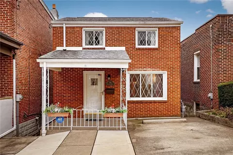 714 Dunster, Pittsburgh, PA 15226
