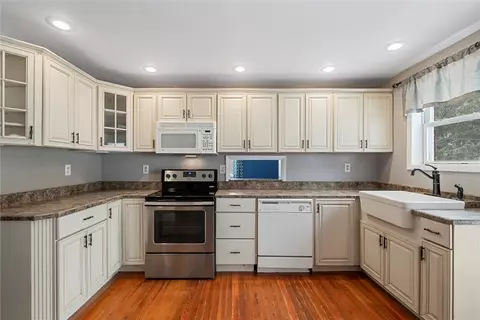 Kitchen - 623 Marco Rd, Apollo, PA 15613 photo 5 of 6