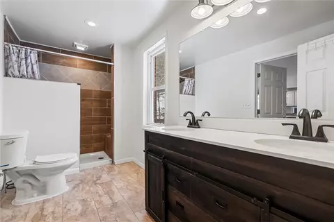 Bath - 623 Marco Rd, Apollo, PA 15613 photo 2 of 5