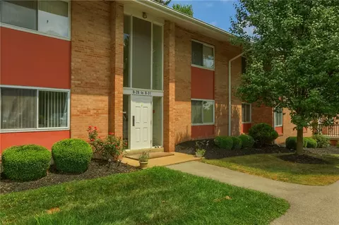 65 Darlington Rd #B30, Beaver Falls, PA 15010