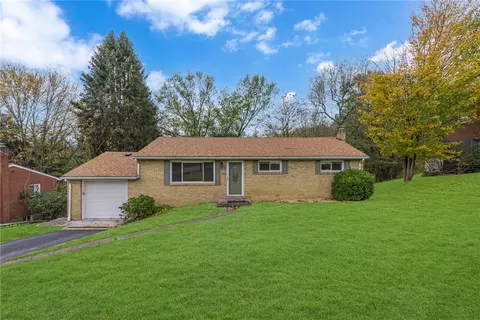 142 Wickham Dr, Monaca, PA 15061