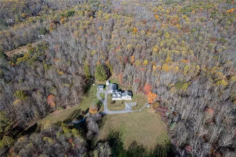 120 Youngstown Ridge Rd, Ligonier, PA 15658