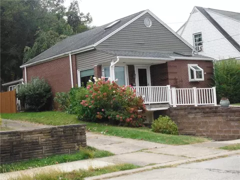 131 Ohio Ave, Glassport, PA 15045