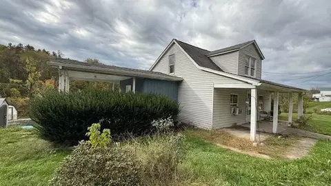 614 Joffre Bulger Rd, Bulger, PA 15019
