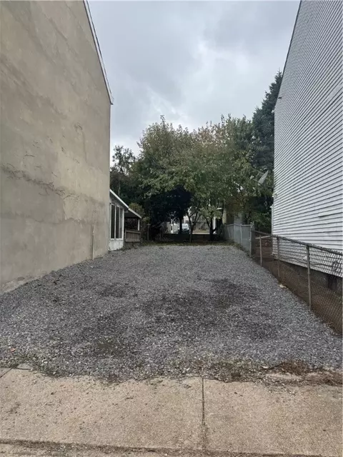 604 Edmond St, Pittsburgh, PA 15224