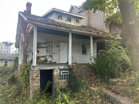 203 Wood St, Belle Vernon, PA 15012