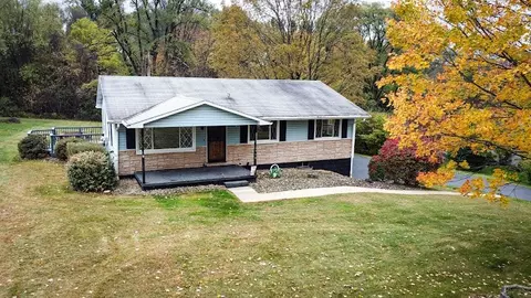 414 Holyoke Rd, Butler, PA 16001