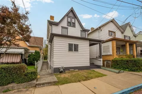 916 2nd St, Mckees Rocks, PA 15136