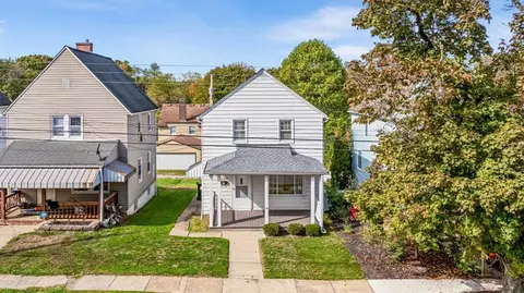 1804 Davidson St, Aliquippa, PA 15001