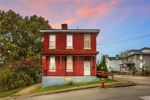 300 Eicher Ave, Greensburg, PA 15601