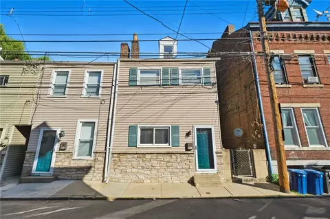 2327 Larkins Way, Pittsburgh, PA 15203