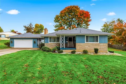 409 Patt Dr, Farrell, PA 16121