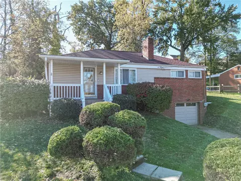 6512 Ventura Dr, Pittsburgh, PA 15236