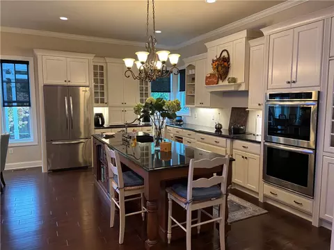 Kitchen - 610 Caruthers Ln, Irwin, PA 15642 photo 1 of 5