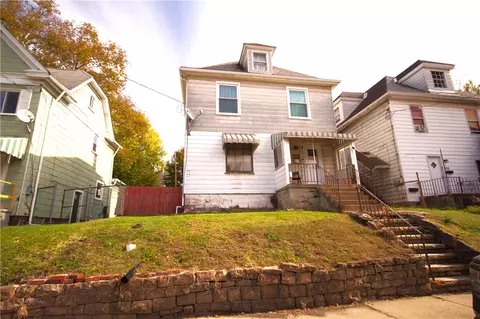 1240 Victoria Ave, New Kensington, PA 15068