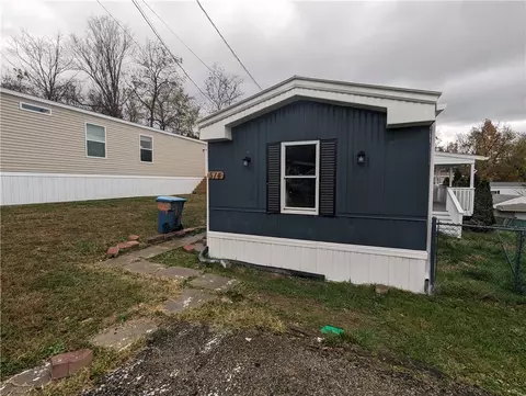 514 Reed Cir, Ruffs Dale, PA 15679