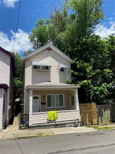 2305 Oak St, Mckeesport, PA 15132
