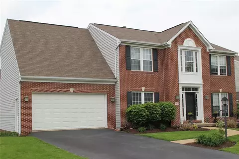 145 Parklane Dr, Canonsburg, PA 15317