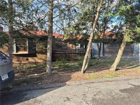 352 Third St, Smithton, PA 15479