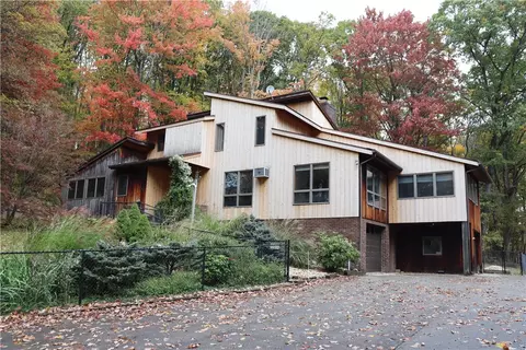 232 Red Arrow Rd, Ligonier, PA 15658
