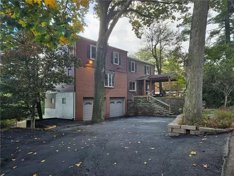 103 Sycamore Dr, Mcknight, PA 15237