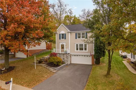 505 Cherryhill Dr, Bridgeville, PA 15017
