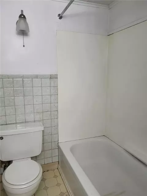 Bath - 313 2nd St, Derry, PA 15627 photo 1 of 2