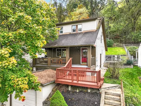 2332 Stratford Ave, Coraopolis, PA 15108
