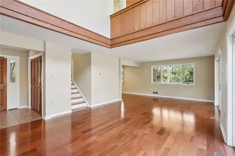 Living - 4561 S School Rd, Export, PA 15632 photo 4 of 12