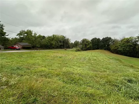 0 Temple Rd, Monaca, PA 15061