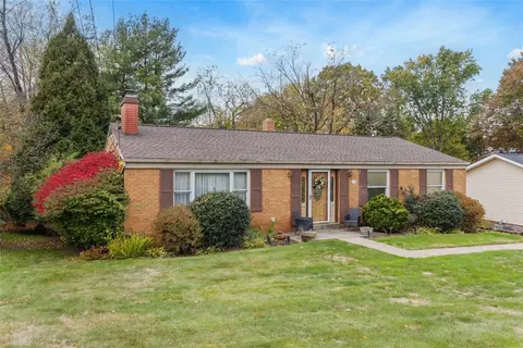 251 Wyngate Rd, Coraopolis, PA 15108