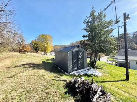 70 Mancha St, Eighty Four, PA 15330 photo 31