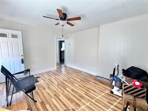 70 Mancha St, Eighty Four, PA 15330 photo 4