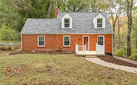 4466 Birchwood Ln, Allison Park, PA 15101