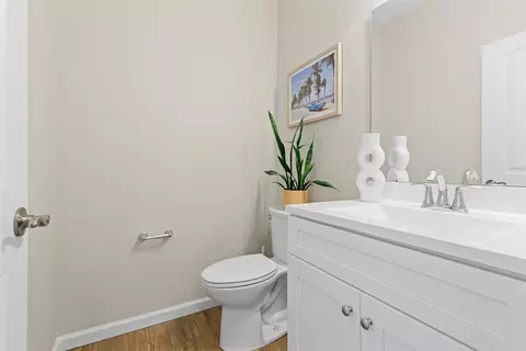 Bath - 403 Walnut Ct, Pittsburgh, PA 15237 photo 2 of 5