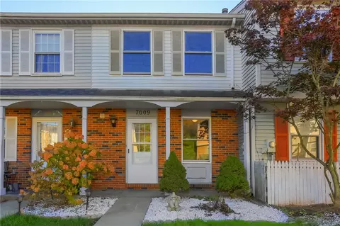 7009 Lafayette Sq, Aliquippa, PA 15001