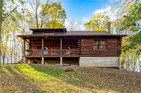 142 Cashdollar Rd, Mars, PA 16046 photo 2