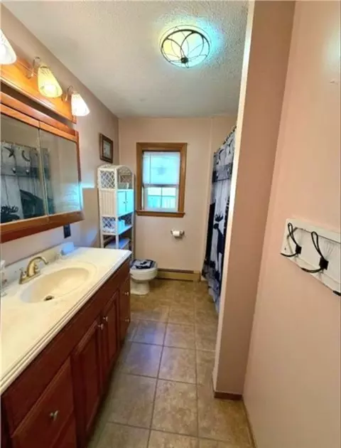 Bath - 1239 Old State Rd, Apollo, PA 15613 photo 1 of 1