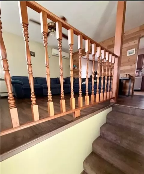Entry Way - 1239 Old State Rd, Apollo, PA 15613 photo 1 of 4