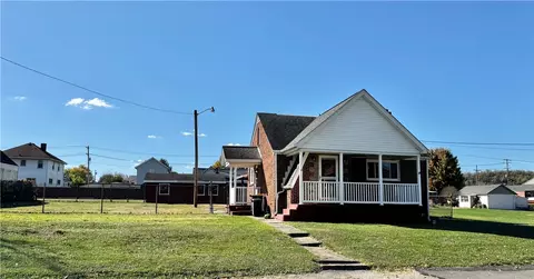 320 Ohio St, Belle Vernon, PA 15012